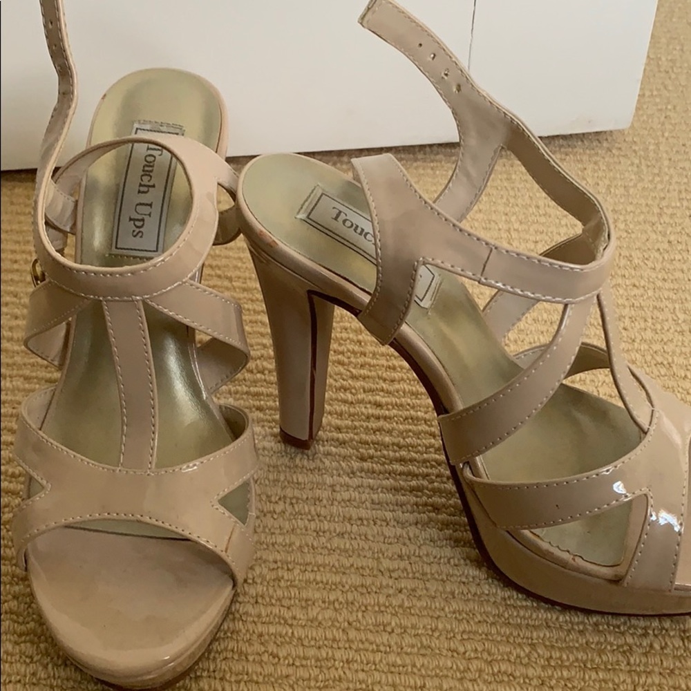 tan heels